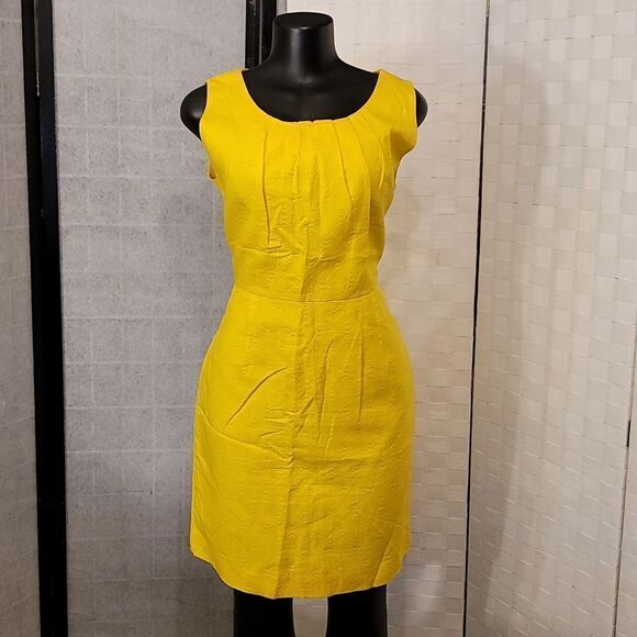 BRAND NEW WORN PLEATED FRONT SLEEVELESS WOMEN"S DRESS - Picture 3 of 14